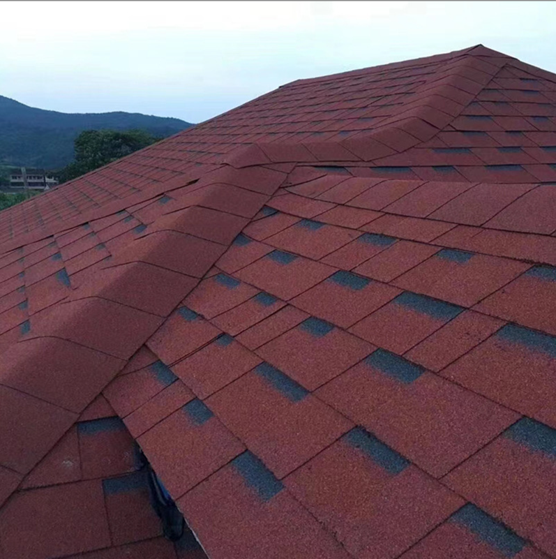 Asphalt roof tile