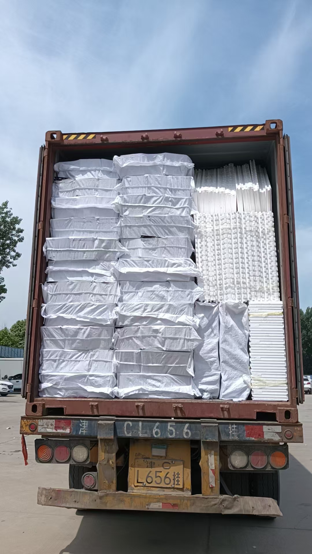 3 containers of Sunforest ICF products shipped to Melbourne 3 containers of Sunforest ICF products shipped to Melbourne
